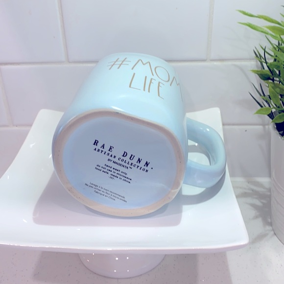 Rae Dunn #momlife mug - Picture 3 of 5